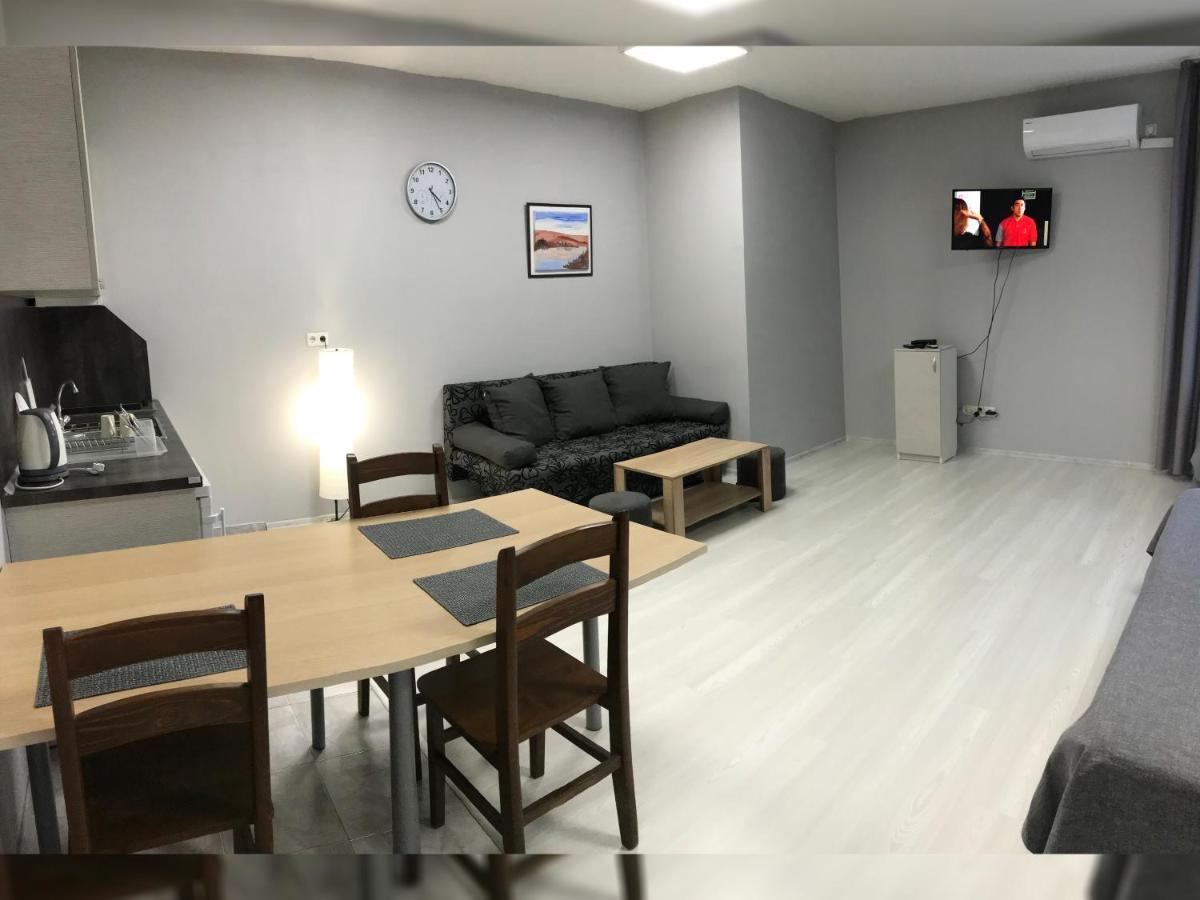 Atm Aparts Sofia Bagian luar foto