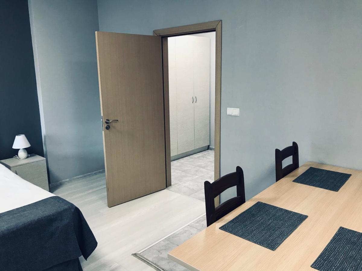 Atm Aparts Sofia Bagian luar foto